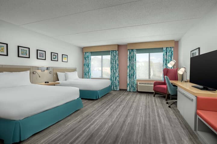 Room 5 of 40