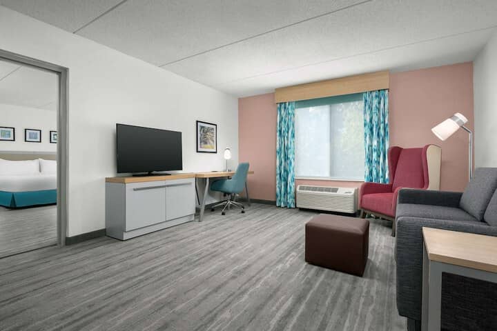 Room 9 of 40