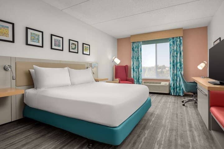 Room 11 of 40